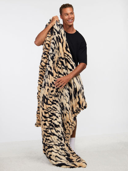 Dreamer Blanket - Super Soft, Cozy Oversized Blanket