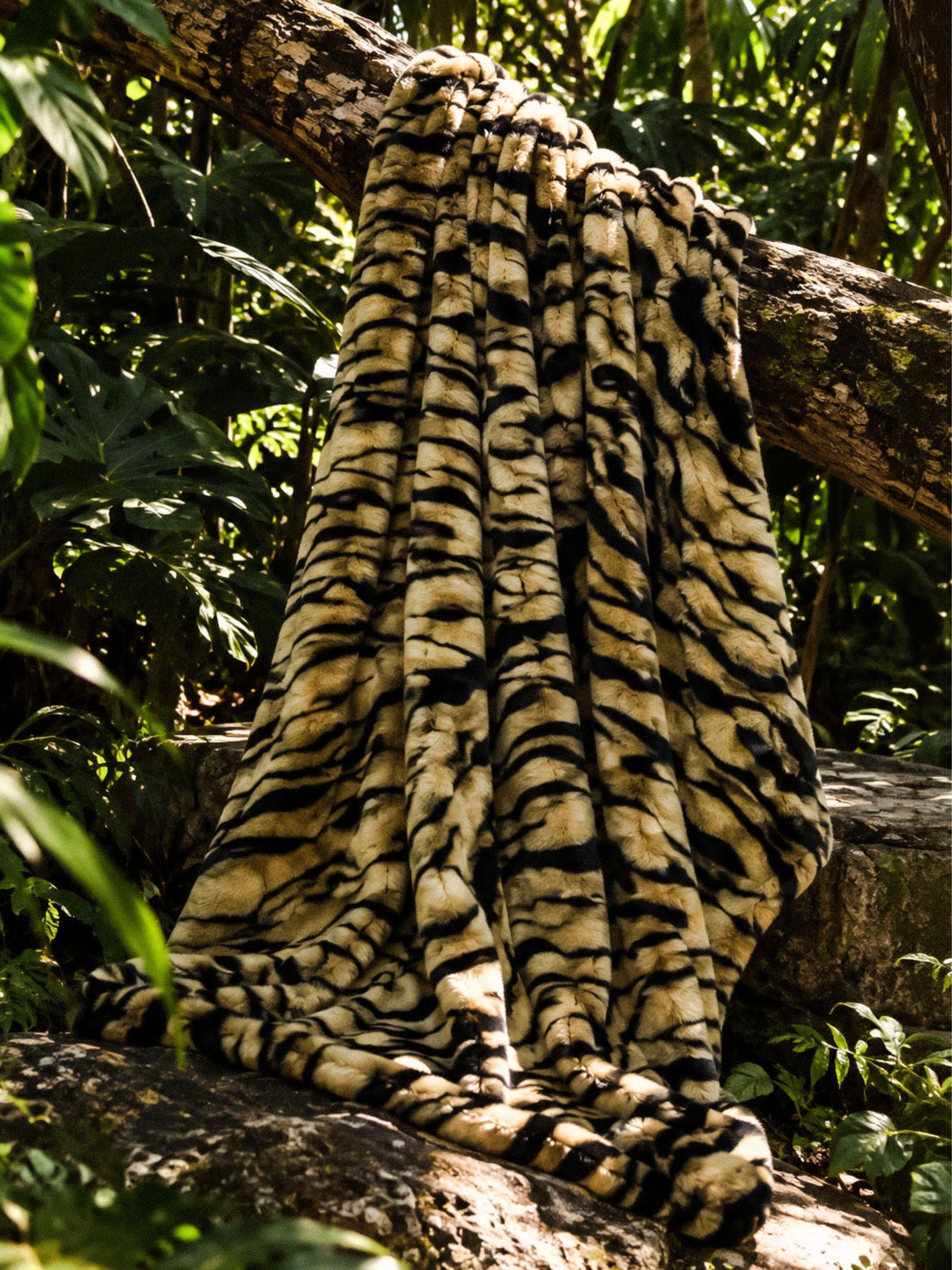Dreamer Blanket - Super Soft, Cozy Oversized Blanket