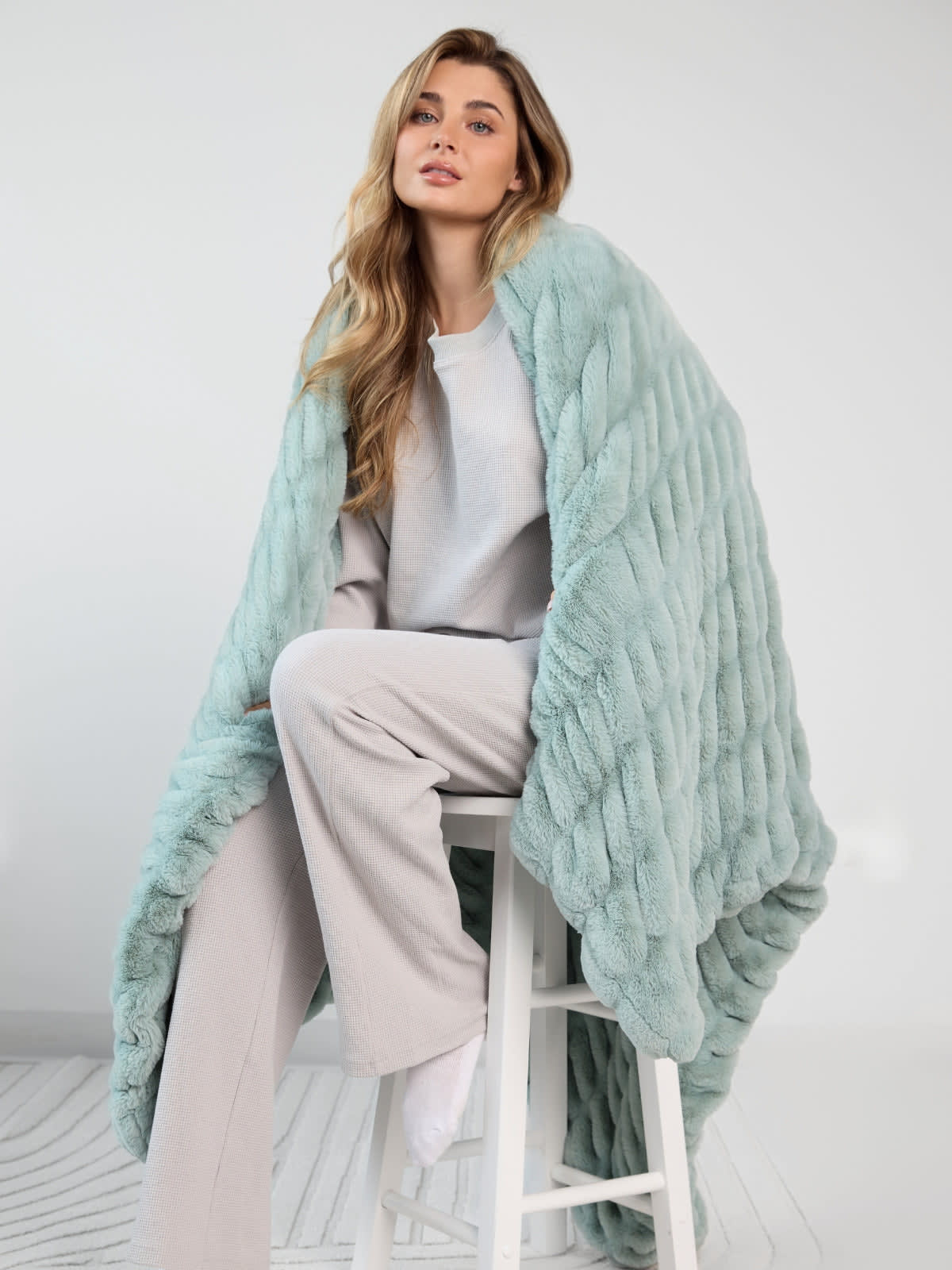 Dreamer Blanket - Super Soft, Cozy Oversized Blanket