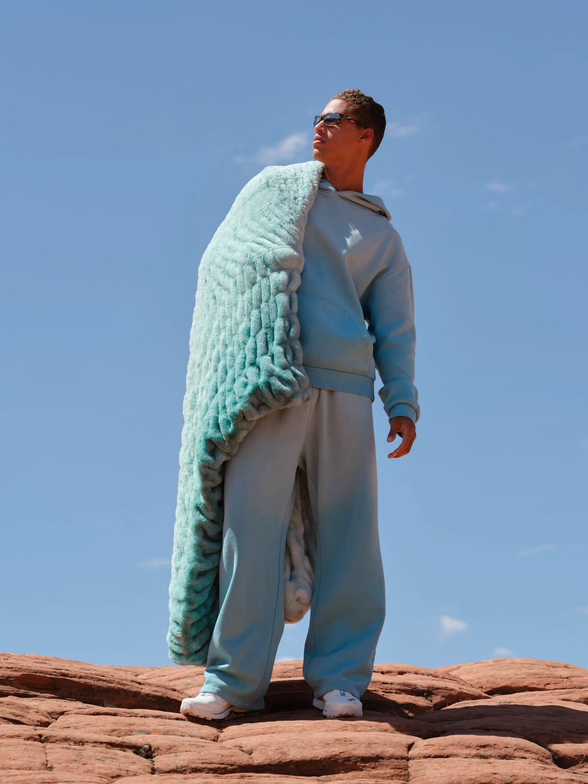 Dreamer Blanket - Super Soft, Cozy Oversized Blanket