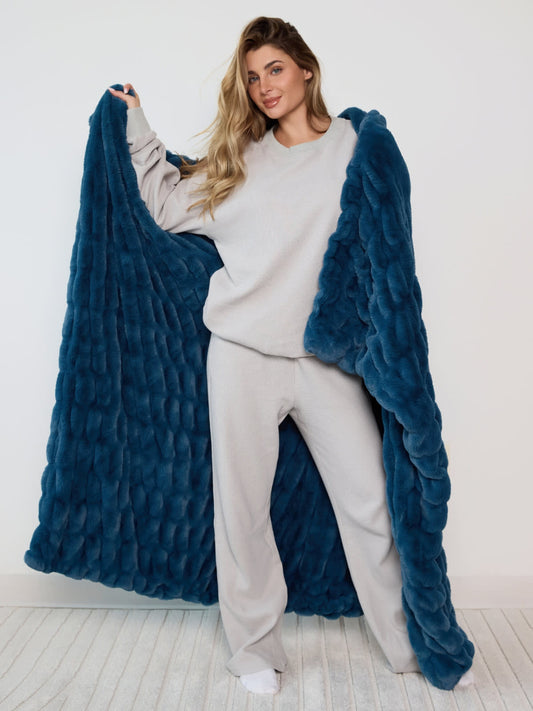 Dreamer Blanket - Super Soft, Cozy Oversized Blanket