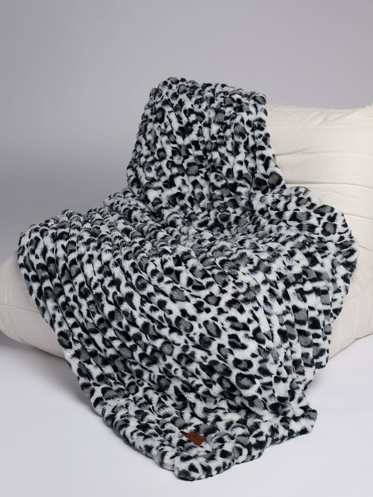 Dreamer Blanket - Super Soft, Cozy Oversized Blanket