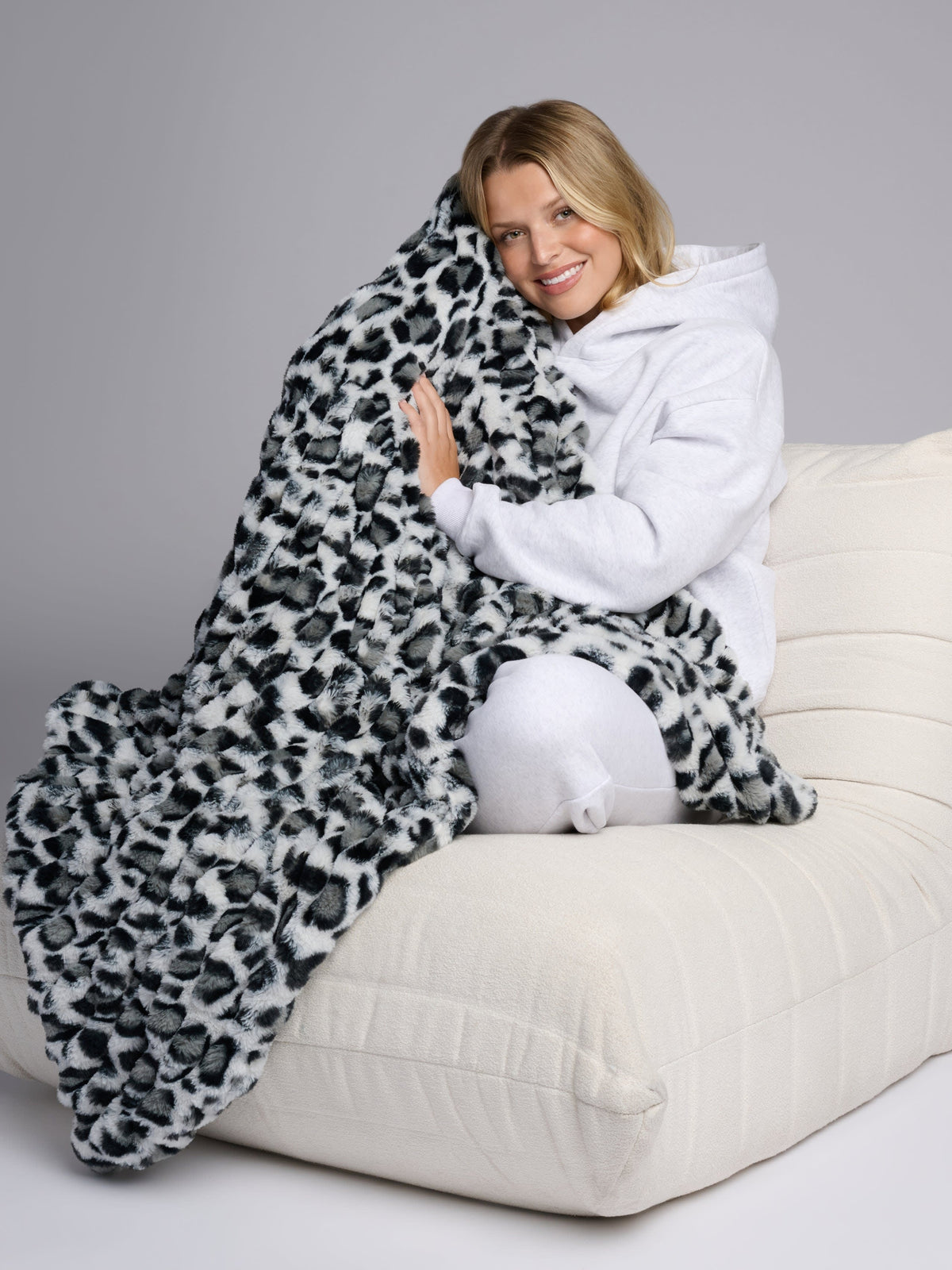 Dreamer Blanket - Super Soft, Cozy Oversized Blanket