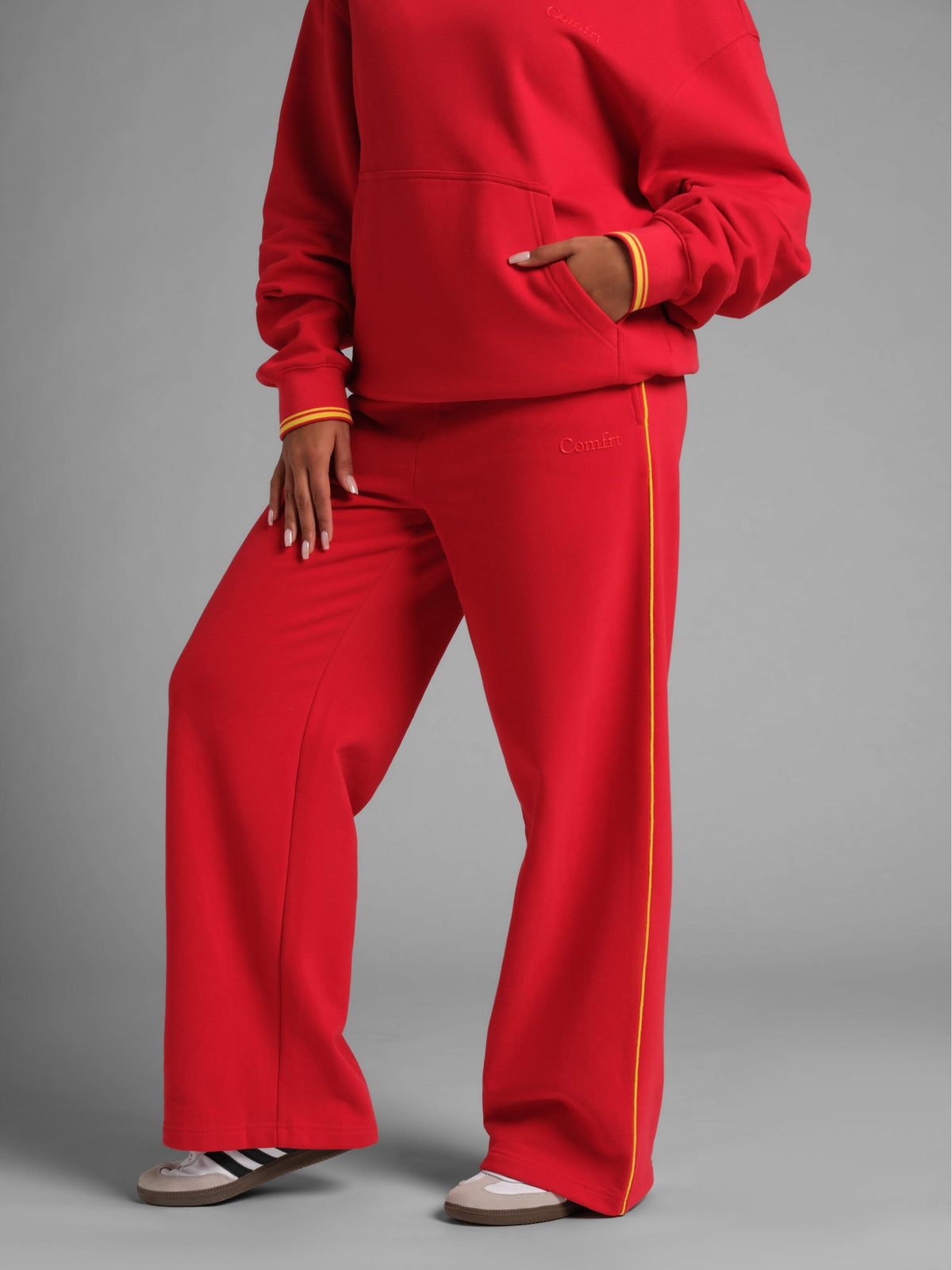 Laid Back Halo Lightweight Wide Leg Sweatpants - Baggy Sweats
