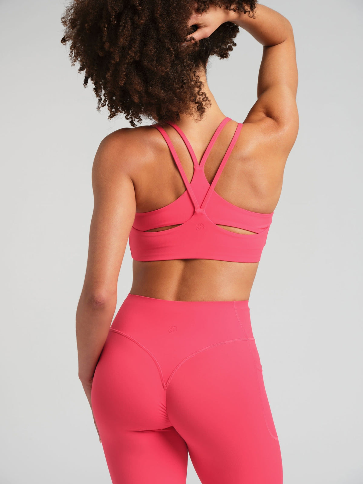 Cross Back Strappy Bra - Strappy Sports Bra