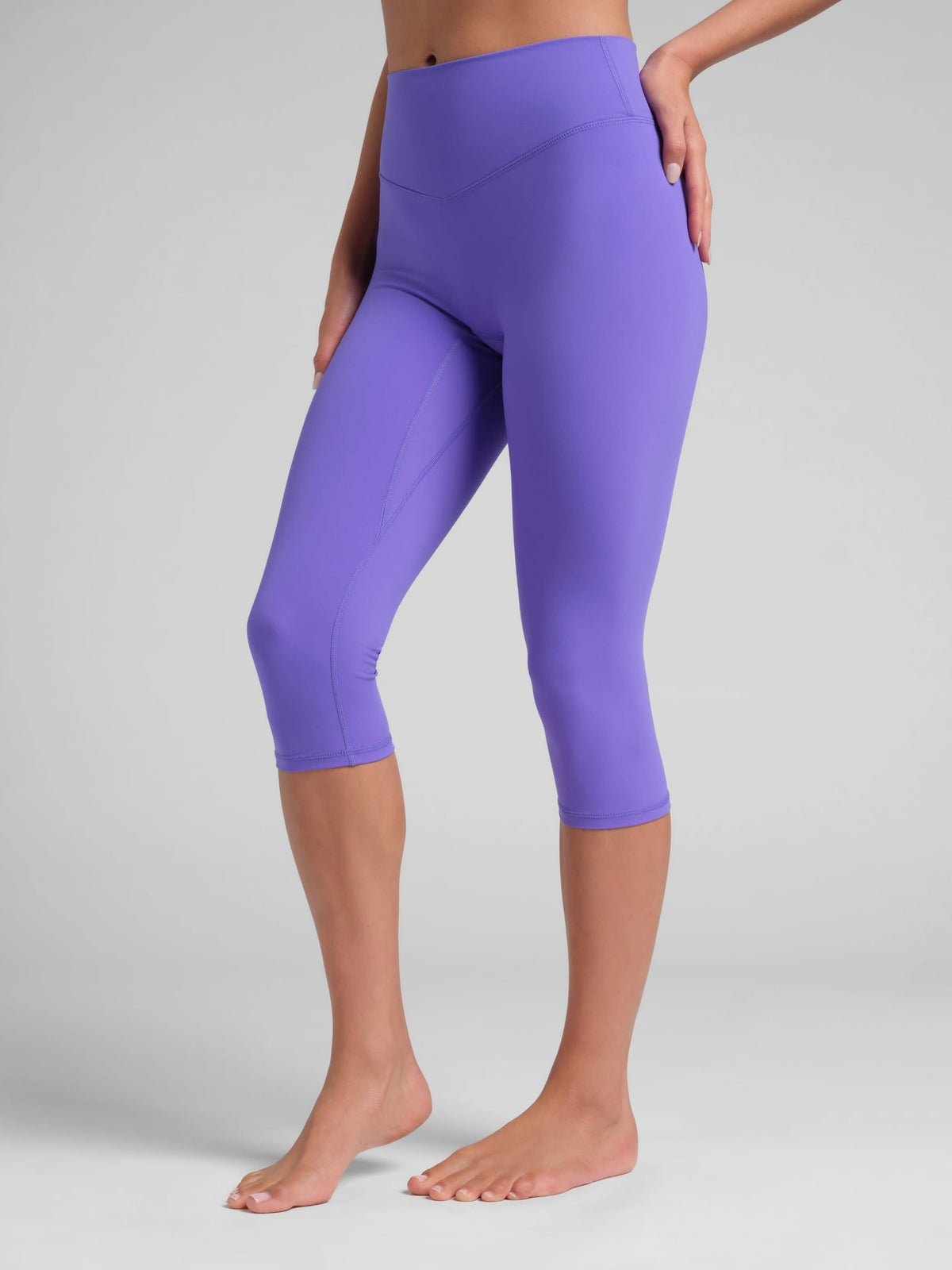 ComfrtCore 2.0 High-Waist Capri 18" - Short Knee Length Capri