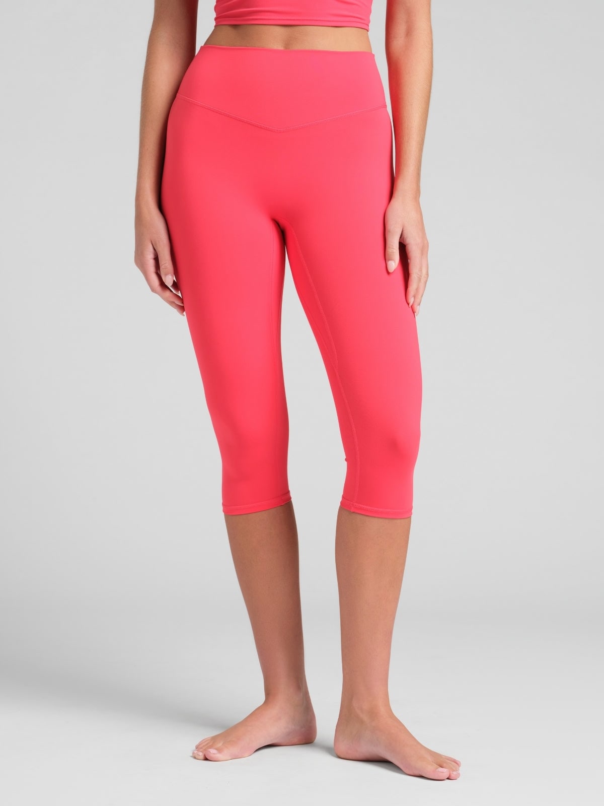 ComfrtCore 2.0 High-Waist Capri 18" - Short Knee Length Capri