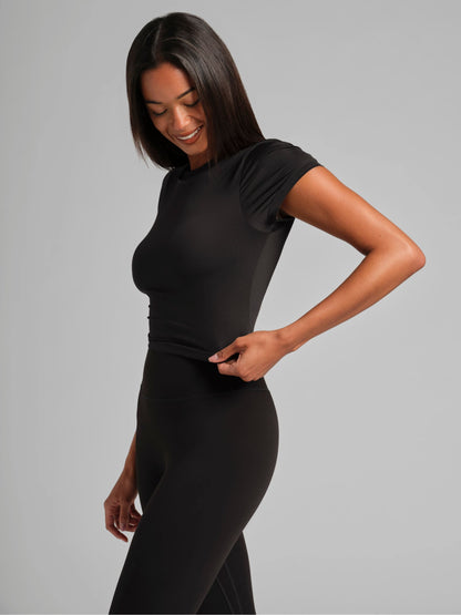 ComfrtCore Crop Tee - Fitted Athleisure Cropped Tee