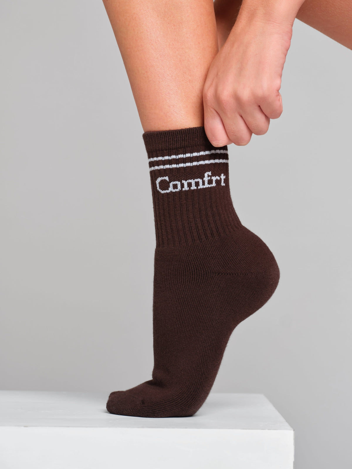 Stripe Trim Ankle Socks - Athletic Socks
