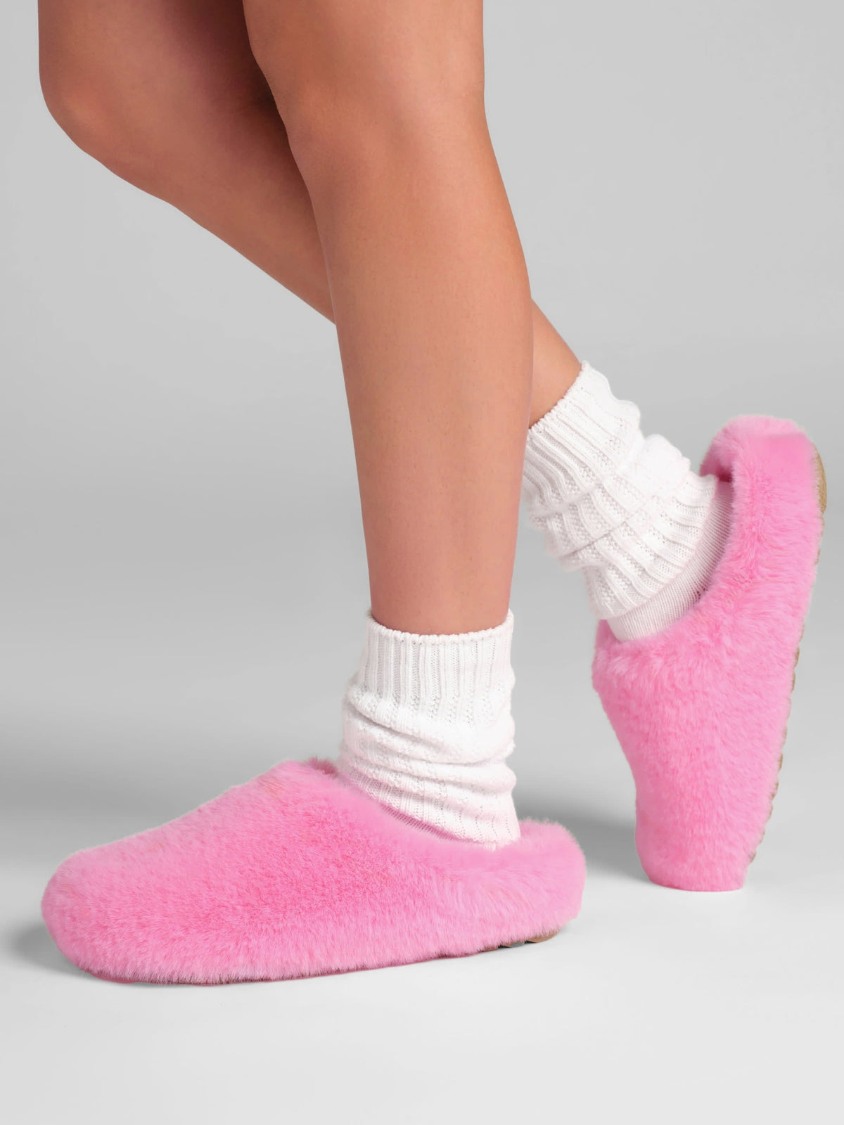 Dreamer Slipper - Plush Slip-On Shoe