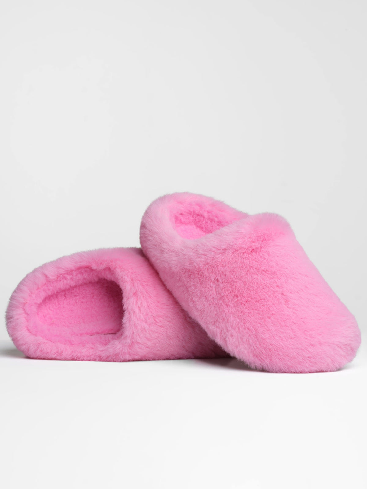 Dreamer Slipper - Plush Slip-On Shoe